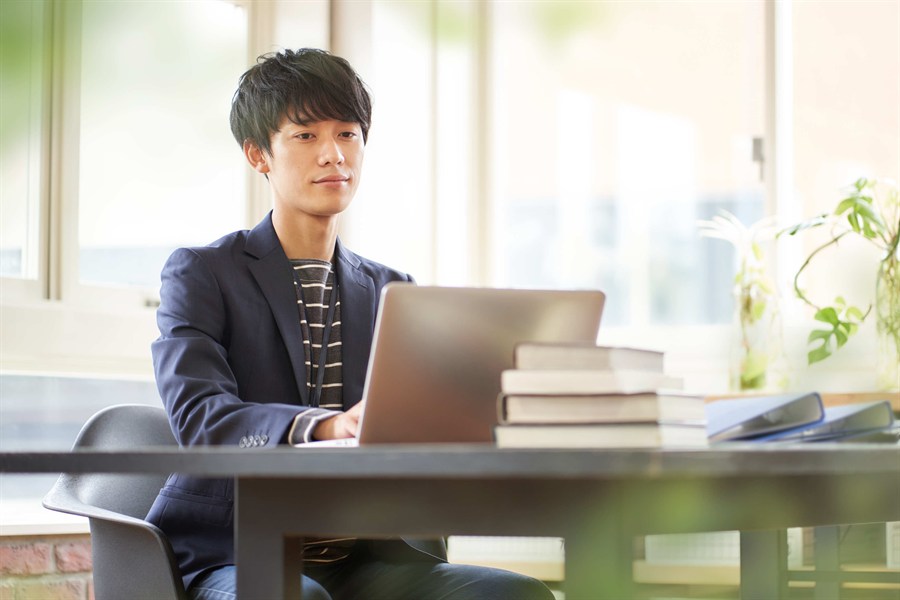 TOEICスクールと独学はどっちが良い？徹底比較｜TOEIC 独学 スクール 比較 (1)